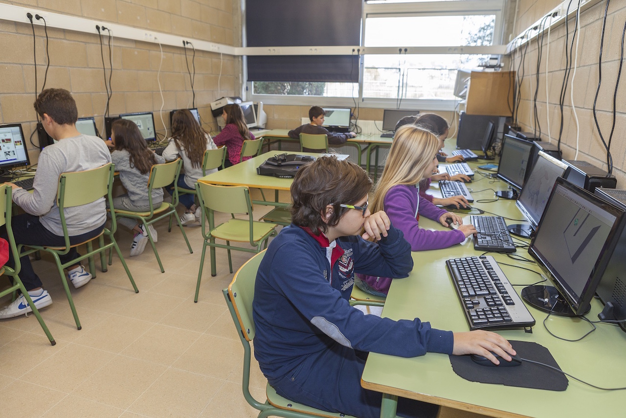 Resultado de imagen de Escola Els Estanys 2017