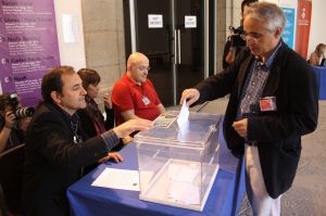 A primera hora del matí la Casa de Cultura de Girona ha rebut els primers votants