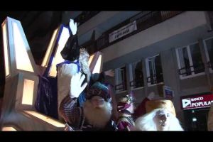 Milers de persones segueixen la renovada cavalcada de Reis de Figueres