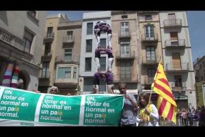 'Catalans want to vote' amb la Colla Castellera de Figueres