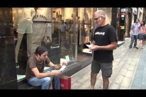 Súmate fa campanya pel Sí + Sí a Figueres