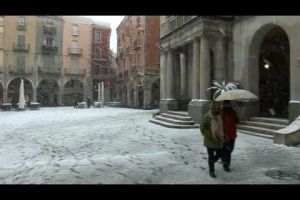 Figueres queda blanca per la nevada