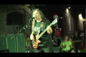 Els Sangtraït per separat en el concert solidari de la Jonquera