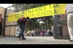 El curs escolar comença a Figueres amb les protestes de SOS Educació Pública