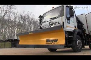 Girona+neta incorpora dos vehicles especials per a nevades