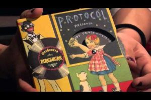 Orchestra Fireluche presenta el seu cinquè disc 'Tants caps tants joguets'