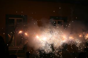 La Festa Major va arrencar quan els diables d'en Pere Botero van encendre la pirotècnia