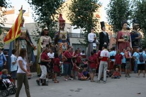 Moltes persones van acompanyar els Gegants fins al final del seu recorregut