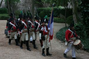 A partir del punt d'inici, que va ser als Jardins dels Alemanys, es va iniciar la recreació històrica pel Barri Vell.