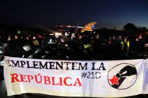 L'Autopista AP-7 tallada a l'alçada de Girona