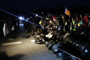 L'Autopista AP-7 tallada a l'alçada de Girona