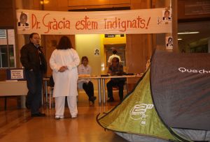 Els treballadors de l'Hospital Josep Trueta de Girona continuen amb la tancada indefinida.