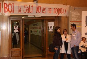 Els treballadors de l'Hospital Josep Trueta de Girona continuen amb la tancada indefinida.