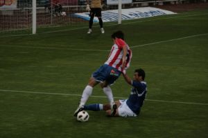 El gran treball de l'equip local va acabar amb una fantàstica actuació contra el Xerez i una golejada de quatre gols (4-2)