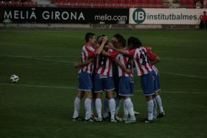 El gran treball de l'equip local va acabar amb una fantàstica actuació contra el Xerez i una golejada de quatre gols (4-2)