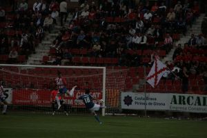 El gran treball de l'equip local va acabar amb una fantàstica actuació contra el Xerez i una golejada de quatre gols (4-2)