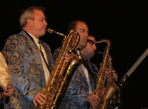 Ball de festa major a l'Era de Cal Cigarro amb l'Orquestra Maravella, a la nit del diumenge 24 de juliol