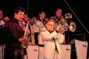 Ball de festa major a l'Era de Cal Cigarro amb 'La principal de la Bisbal', a la nit del dilluns 25 de juliol