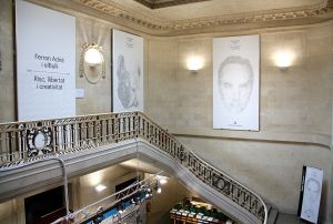 Al primer pis del Palau Robert, el vestíbul dóna accés a l'exposició 'Ferran Adrià i elBulli. Innovació, llibertat i creativitat'