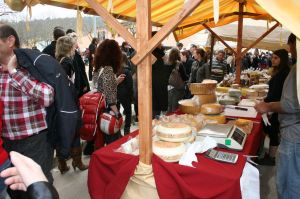 A més dels productes càrnics també se'n podien trobar de làctics i els seus derivats