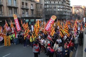 La manifestació ha tallat la circulació de l'avinguda Jaume I