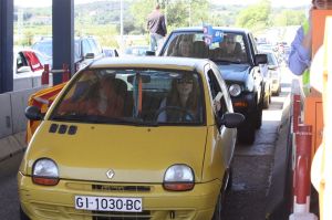 Centenars de vehicles s'han sumat a la iniciativa