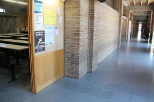 La facultat de Lletres ha tingut molt poca activitat aquest matí