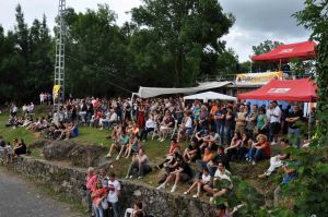 Més de 600 persones es van aplegar al camp de futbol per veure en directe el concurs