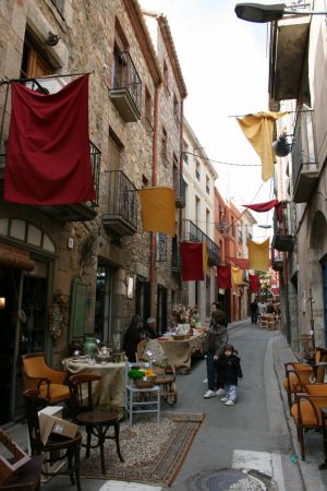 S'hi podia trobar de tot, des de aliments fins a objectes artesanals i ceràmica.