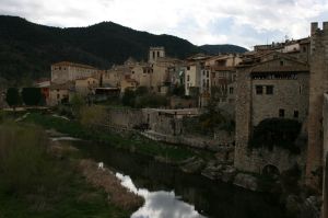 Vista panoràmica del municipi des del Pont Vell.