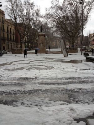 La Rambla completament coberta per la calamarsa