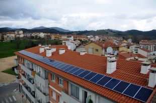Olot compta amb el primer edifici autoabastable de l'Estat