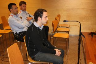 Judici a un jove per segrestar l'exparella, retenir-la i colpejar-la