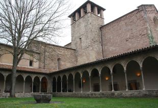 Restauraran els esgrafiats del monestir de Sant Joan de les Abadesses