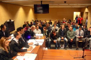 Retiren els càrrecs a onze dels 35 acusats pels aldarulls del 'botellón'