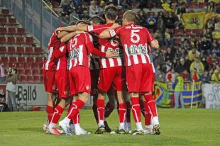 El Girona FC viatja a Vila-real somniant en Primera