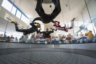 Uns seixanta voladors han participat al primer 'Scrambles' d'Empuriabrava