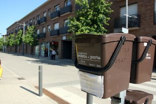 Celrà multarà qui abandoni les bosses d'escombraries a la vorera