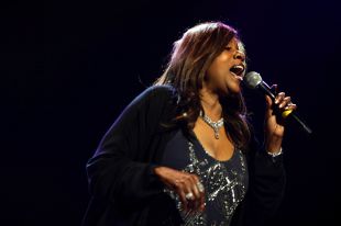 Gloria Gaynor suspèn l'actuació del Festival Castell de Peralada