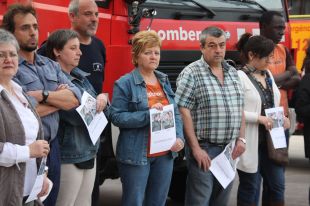 Els bombers de la Pera fan sonar les sirenes per recordar els cooperants segrestats per Al-Qaida