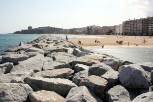 Fan falta dos dics per no perdre la platja de Sant Antoni de Calonge