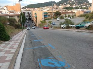 Blanes suspèn la zona blava mentre duri l'estat d'alarma