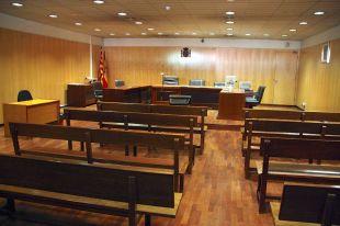 Vaga judicial d'un 70% segons els sindicats, un 6,3% segons la Generalitat