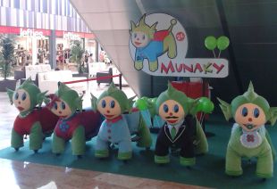 Munaky obre botiga al Gran Jonquera