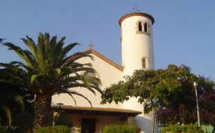 Tanquen l'església de Platja d'Aro pels repetits robatoris