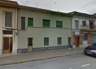 Mor un home de 67 anys en caure d'una escala a casa seva