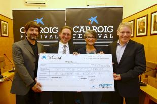 El Festival de Cap Roig ajuda en la compra d'una ambulància per Palafrugell