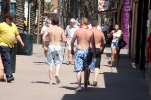 Augmenten un 300% les denúncies per aldarulls i consum d'alcohol al carrer durant l'estiu a Lloret