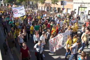 Wert provoca a Girona la manifestació més massiva contra la LOMCE