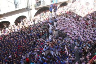 Els Marrecs de Salt se superen a la diada castellera de Sant Narcís